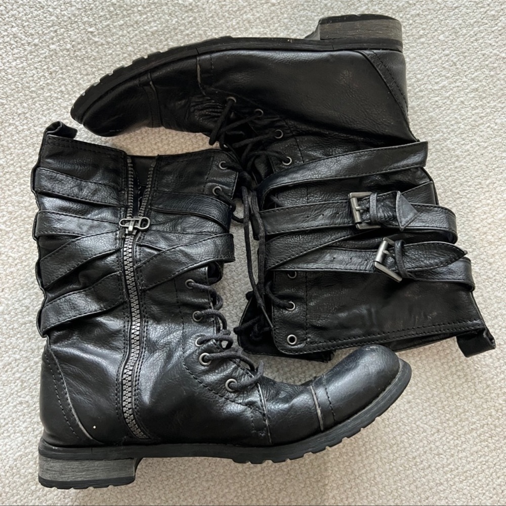 Combat boots size 8